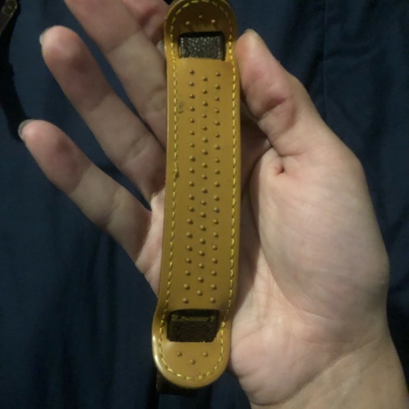 Louis Vuitton Danube Crossbody Bag - Picture 15 of 16